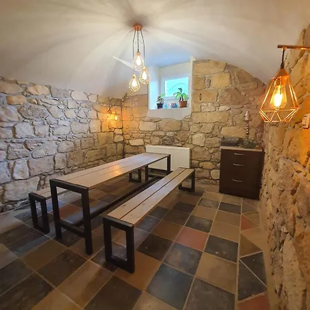 Pod Svahem Apartment Decin