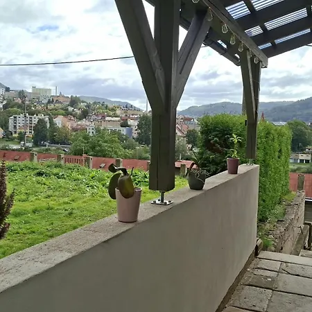 Apartment Pod Svahem Decin